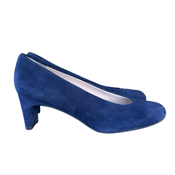 Pump Stuart Weitzman Navy Shoes Stuart Weitzman Suede Pumps